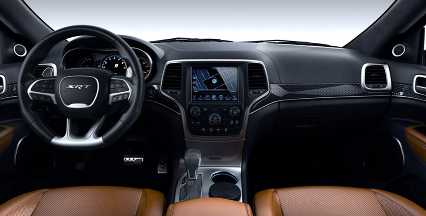 Jeep Grand Cherokee srt8 Trackhawk салон. Jeep Grand Cherokee 2020 салон. Jeep Grand Cherokee Trackhawk салон. Джип Гранд Чероки Трекхок салон.