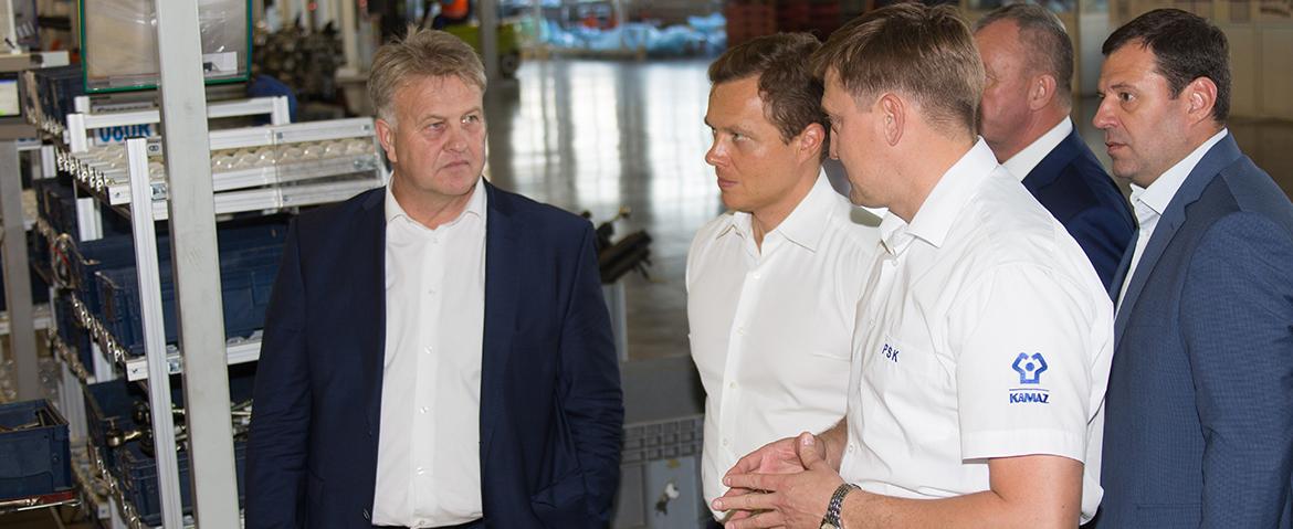 «КАМАЗ» с рабочим визитом посетила делегация транспортного комплекса Москвы