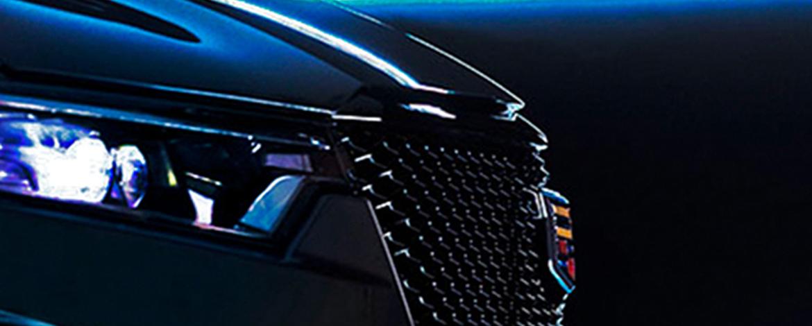 Cadillac объявил о старте продаж кроссовера XT6