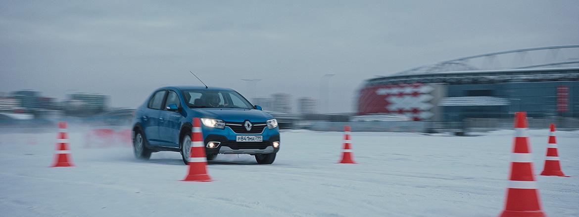Renault объявляет о старте социального проекта «Тест-драйв адаптация Renault»