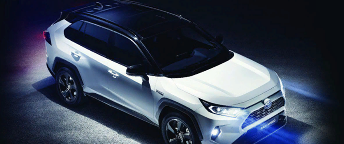 Toyota представила новое поколение кроссовера RAV4 на Международном автосалоне в Нью-Йорке
