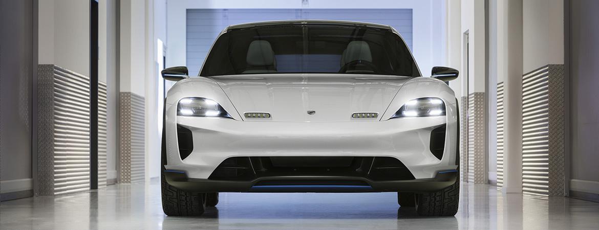Новости из Женевы: Porsche представил концепт-кар Mission E Cross Turismo