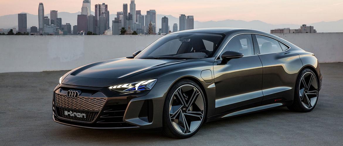 Дебют Audi e-tron GT - концепт четырехдверного купе от Audi