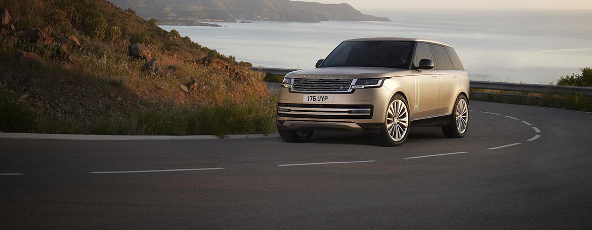 Range Rover 2022. Продажи в России стартуют весной 2022 года